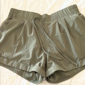 Zyia Olive Summer Shorts size M